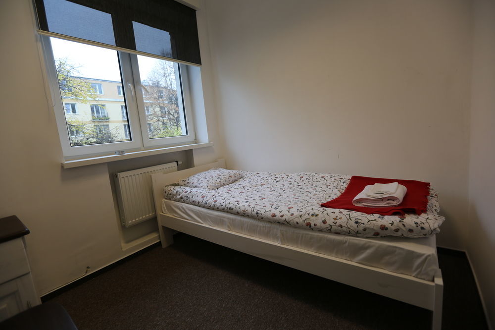 Ll20 Hostel Warschau Buitenkant foto