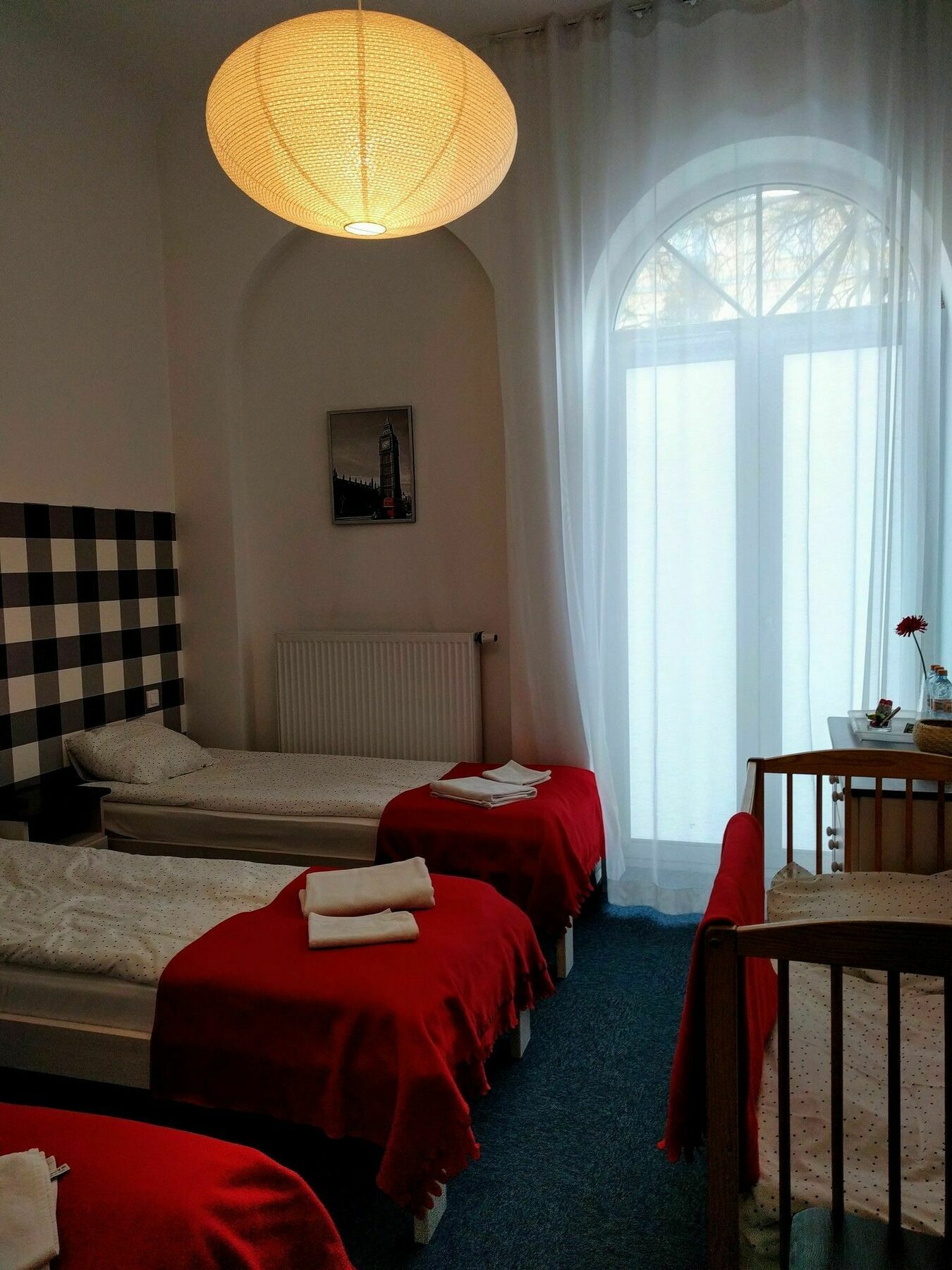 Ll20 Hostel Warschau Buitenkant foto
